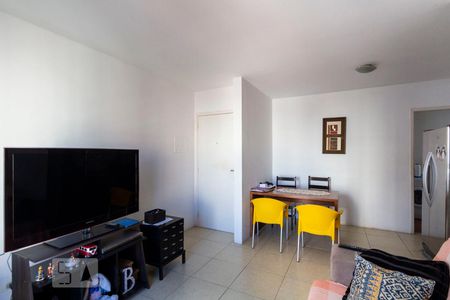 Sala de apartamento à venda com 3 quartos, 70m² em Vila Monte Alegre, São Paulo
