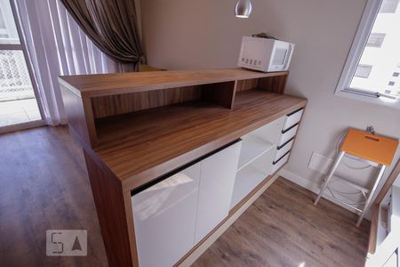 Cozinha de apartamento para alugar com 1 quarto, 48m² em Perdizes, São Paulo