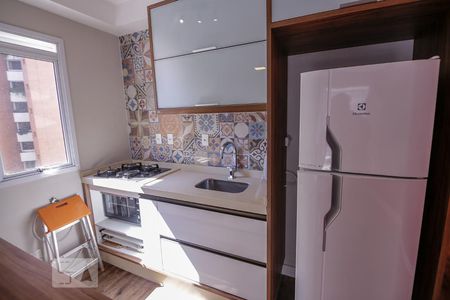 Cozinha de apartamento para alugar com 1 quarto, 48m² em Perdizes, São Paulo