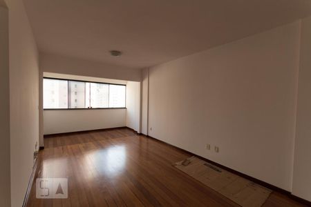 Sala de apartamento para alugar com 4 quartos, 86m² em Setor Bueno, Goiânia