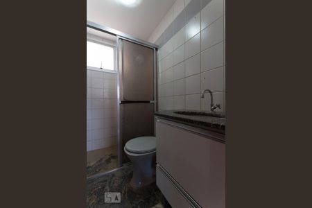 Banheiro de apartamento para alugar com 4 quartos, 86m² em Setor Bueno, Goiânia