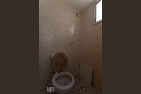 Banheiro de Serviço de apartamento para alugar com 4 quartos, 86m² em Setor Bueno, Goiânia