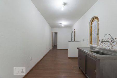 Sala e Cozinha de casa para alugar com 1 quarto, 42m² em Vila Brasílio Machado, São Paulo