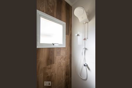 Banheiro de kitnet/studio para alugar com 1 quarto, 33m² em Cerâmica, São Caetano do Sul