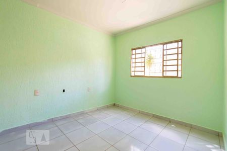 Quarto 02 de casa para alugar com 2 quartos, 80m² em Taguatinga Norte (taguatinga), Brasília