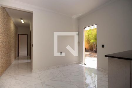 Sala de casa para alugar com 2 quartos, 80m² em Taguatinga Norte (taguatinga), Brasília