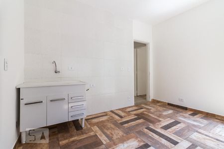 Sala e Cozinha - Armário  de casa para alugar com 1 quarto, 80m² em Quinta da Paineira, São Paulo