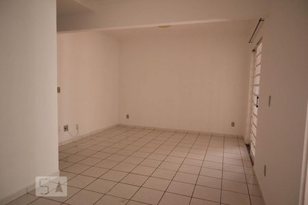 Sala de casa de condomínio à venda com 3 quartos, 132m² em Jardim Shangai, Jundiaí