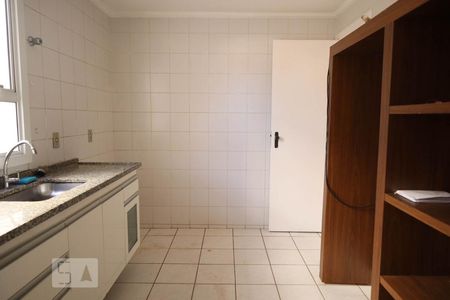 Cozinha de casa de condomínio à venda com 3 quartos, 132m² em Jardim Shangai, Jundiaí