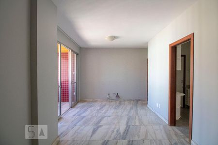 Sala de apartamento para alugar com 3 quartos, 86m² em Funcionários, Belo Horizonte