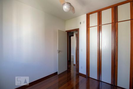 Quarto 02 de apartamento para alugar com 3 quartos, 86m² em Funcionários, Belo Horizonte