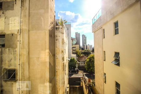 Vista Sala de apartamento à venda com 2 quartos, 75m² em Carmo, Belo Horizonte