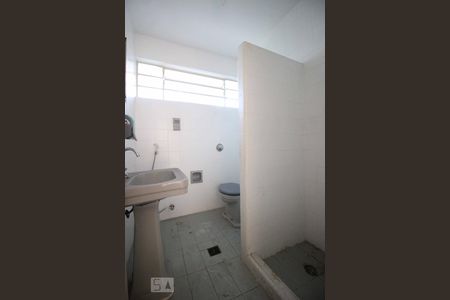 Banheiro social de apartamento para alugar com 2 quartos, 80m² em Cruzeiro, Belo Horizonte