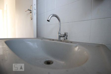 Banheiro social de apartamento para alugar com 2 quartos, 80m² em Cruzeiro, Belo Horizonte