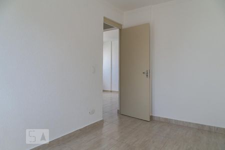 Quarto 2 de apartamento para alugar com 2 quartos, 60m² em Jardim Celeste, São Paulo