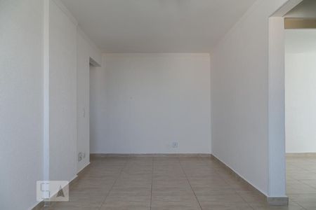 Sala de apartamento para alugar com 2 quartos, 60m² em Jardim Celeste, São Paulo