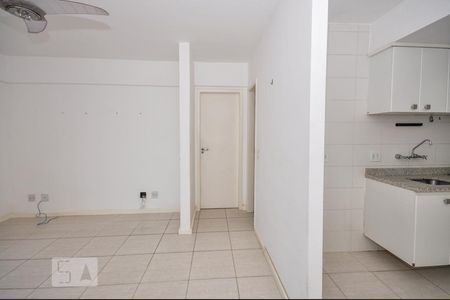 Sala de apartamento para alugar com 1 quarto, 51m² em Freguesia (jacarepaguá), Rio de Janeiro