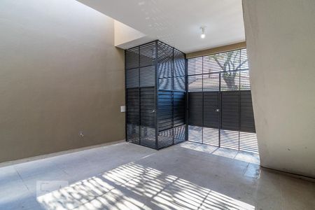 Garagem de kitnet/studio para alugar com 1 quarto, 20m² em Rudge Ramos, São Bernardo do Campo