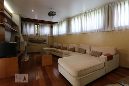 sala de tv de casa à venda com 5 quartos, 650m² em Fazenda Morumbi, São Paulo