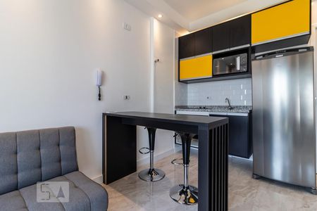 Cozinha de apartamento para alugar com 1 quarto, 38m² em Bethaville, Barueri