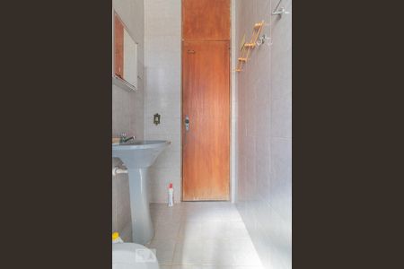 Banheiro de apartamento à venda com 2 quartos, 53m² em Nova Cintra, Belo Horizonte