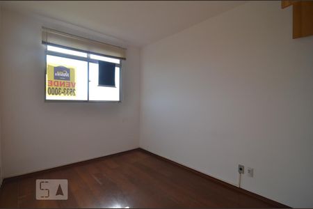 Quarto 1 de apartamento para alugar com 2 quartos, 55m² em Buritis, Belo Horizonte