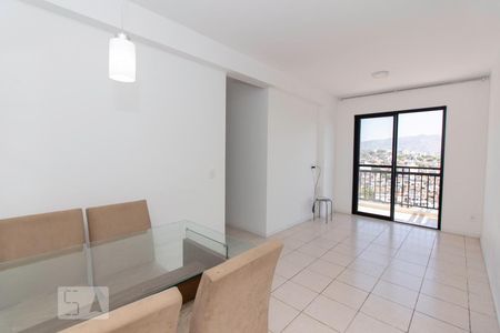 Sala de apartamento para alugar com 3 quartos, 74m² em Maria da Graça, Rio de Janeiro