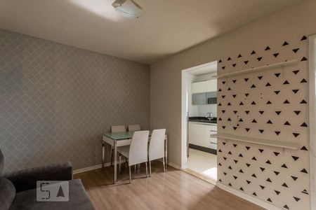 Sala de apartamento para alugar com 2 quartos, 45m² em Heliópolis, Belo Horizonte