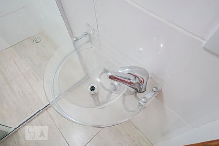 Detalhe banheiro de casa à venda com 3 quartos, 125m² em Vila Pierina, São Paulo