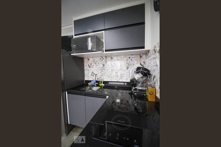 Cozinha de apartamento para alugar com 1 quarto, 46m² em Barra Funda, São Paulo