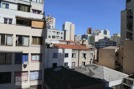 Vista de kitnet/studio para alugar com 1 quarto, 29m² em Vila Buarque, São Paulo