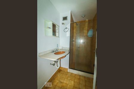 Banheiro de apartamento para alugar com 2 quartos, 67m² em Freguesia (jacarepaguá), Rio de Janeiro