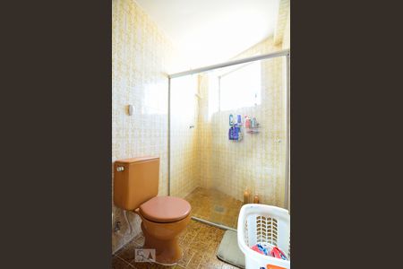 Banheiro de apartamento à venda com 1 quarto, 40m² em Cambuí, Campinas