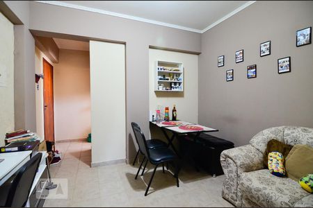 Sala de apartamento à venda com 1 quarto, 40m² em Cambuí, Campinas