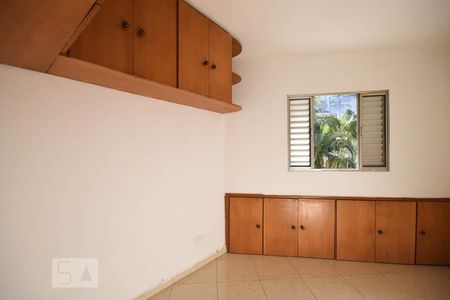 Quarto 1 de apartamento para alugar com 2 quartos, 50m² em Jardim Bonfiglioli, São Paulo