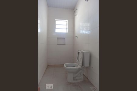 Banheiro de casa para alugar com 2 quartos, 55m² em Fundação da Casa Popular, Campinas