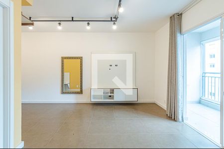 Sala/Quarto de kitnet/studio para alugar com 1 quarto, 42m² em Centro, São Paulo