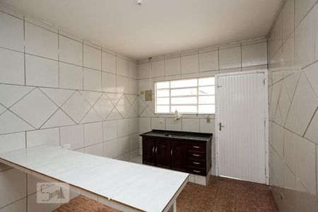 Cozinha de casa para alugar com 2 quartos, 50m² em Jardim Santa Mena, Guarulhos