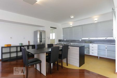 Cozinha de apartamento à venda com 2 quartos, 175m² em Sumaré, São Paulo