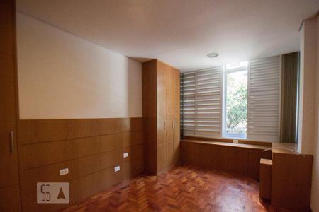 Quarto de apartamento à venda com 1 quarto, 65m² em Higienópolis, São Paulo