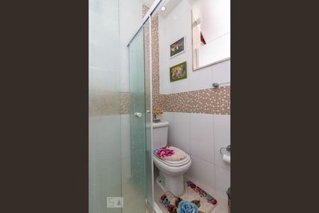Banheiro de apartamento para alugar com 2 quartos, 60m² em Higienópolis, Rio de Janeiro