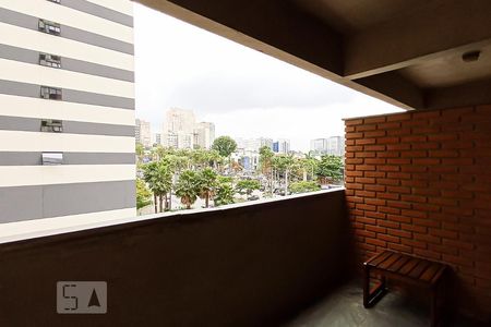 Varanda sala de kitnet/studio à venda com 1 quarto, 62m² em Alphaville Industrial, Barueri