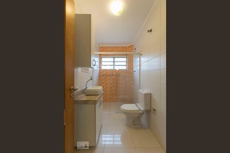 Banheiro de apartamento para alugar com 1 quarto, 50m² em Jardim Santa Cruz (sacomã), São Paulo