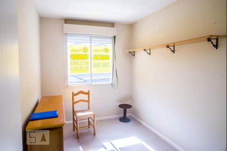 Quarto de apartamento à venda com 3 quartos, 75m² em Jardim Itu Sabará, Porto Alegre