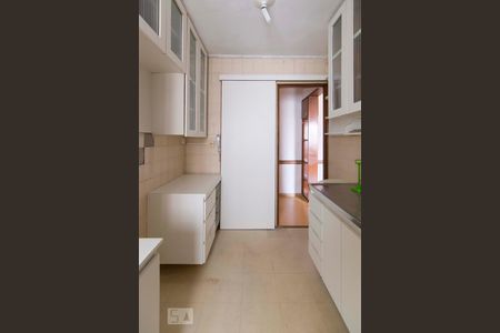 Cozinha de apartamento para alugar com 2 quartos, 65m² em Santana, São Paulo