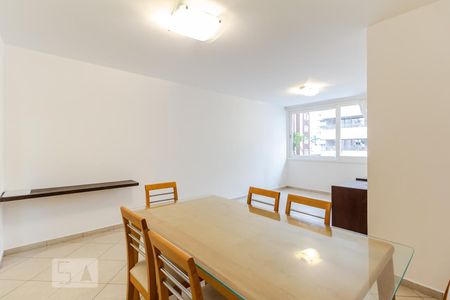 Sala de apartamento para alugar com 2 quartos, 90m² em Indianópolis, São Paulo