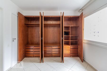 Suíte de apartamento para alugar com 2 quartos, 90m² em Indianópolis, São Paulo