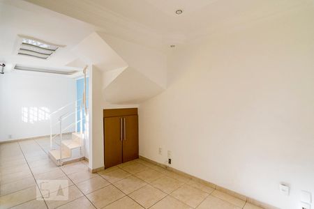 Sala de casa de condomínio à venda com 3 quartos, 85m² em Vila Eldízia, Santo André