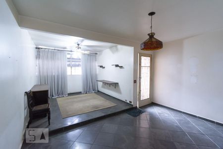 Sala de casa para alugar com 3 quartos, 100m² em Campo Belo, São Paulo