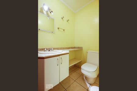 Lavabo de casa de condomínio para alugar com 4 quartos, 450m² em Parque dos Príncipes, São Paulo